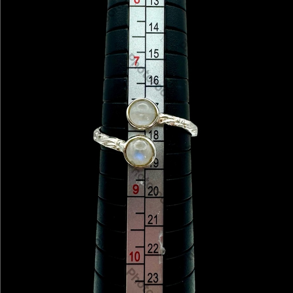 Solid 925 Sterling Silver Rainbow Moonstone Ring - image 1